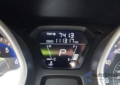 2013 Hyundai Elantra Limited z USA, uszkodzony, nr VIN KMHDH4AE8DU745746